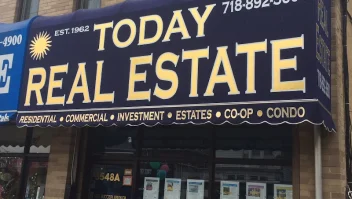 Web image: Clarke And Son Signs Awnings 30