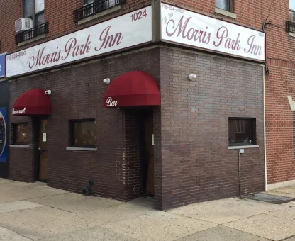 Web image: Clarke And Son Signs Lightboxes 5